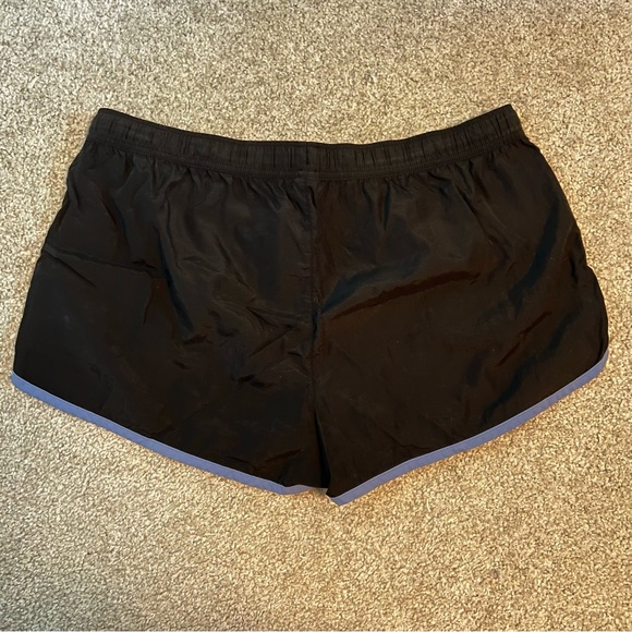 AE Athletic Shorts - Picture 4 of 4